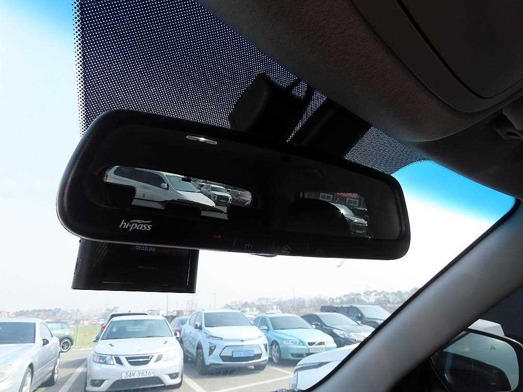 Ssangyong Tivoli - Vista 12