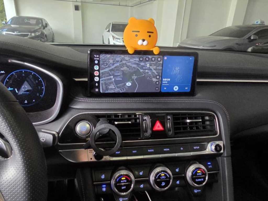 Genesis G70 - Vista 4