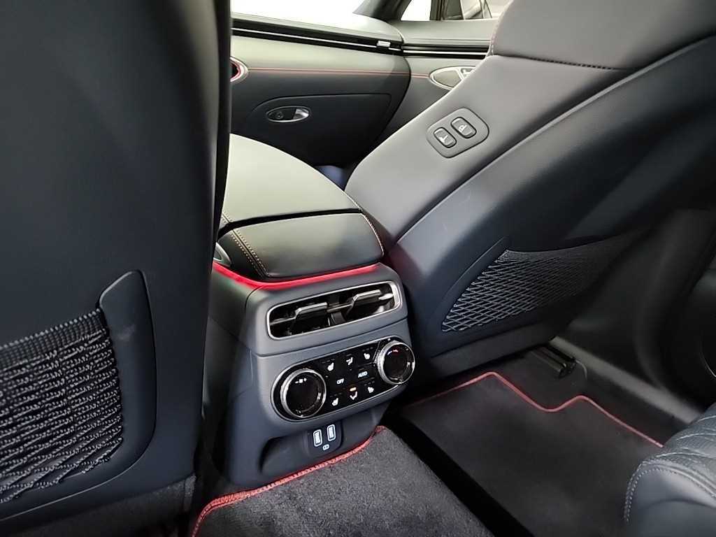 Genesis GV70 2022 Negro - Importación desde Corea - HF Imports Iquique - Foto 13