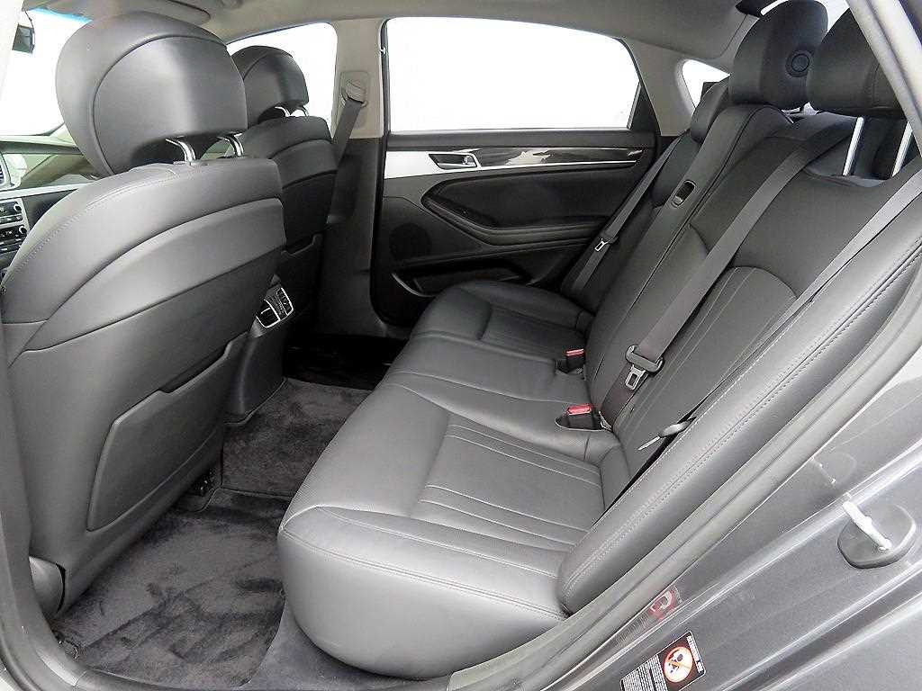 Genesis G80 - Vista 7