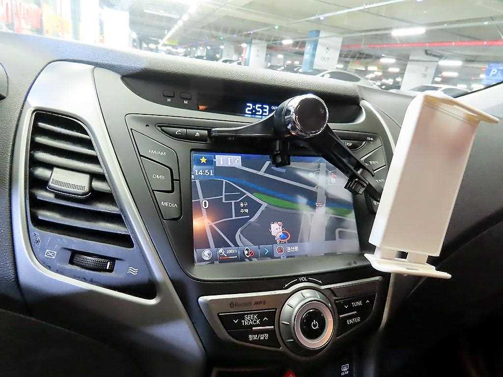 HYUNDAI Avante 2016 Gris - Importación desde Corea - HF Imports Iquique - Foto 13