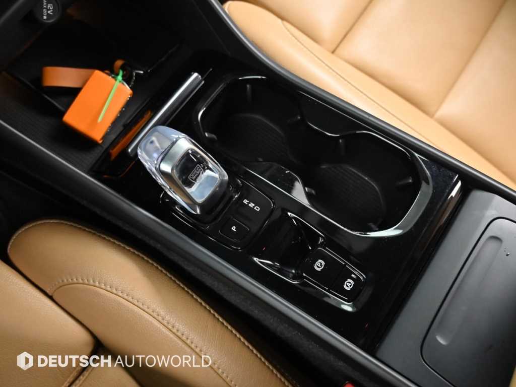 Volvo XC40 - Vista 9