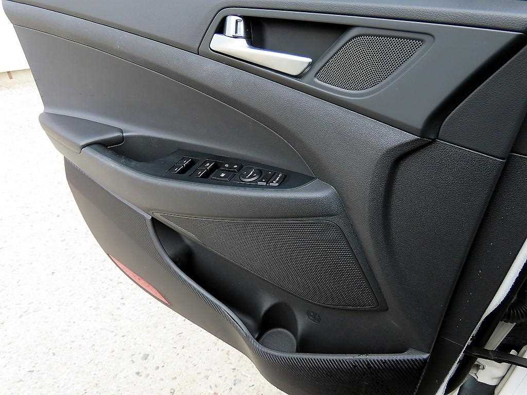 HYUNDAI Tucson - Vista 11