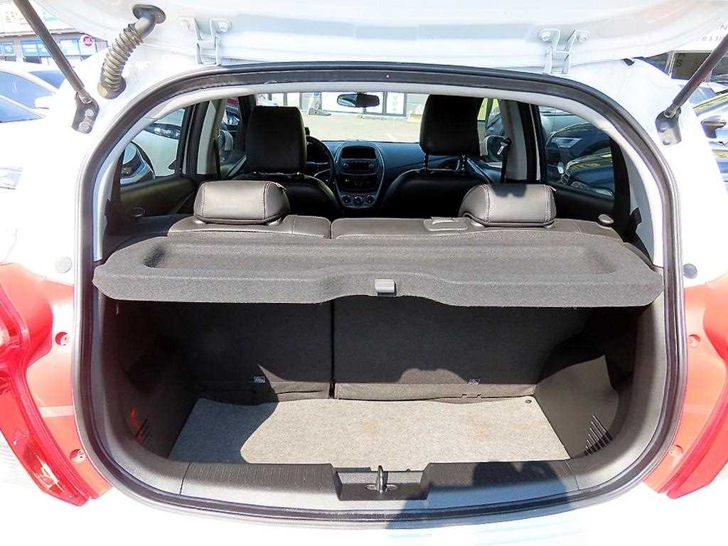 Chevrolet Spark 2016 Blanco - Importación desde Corea - HF Imports Iquique - Foto 18