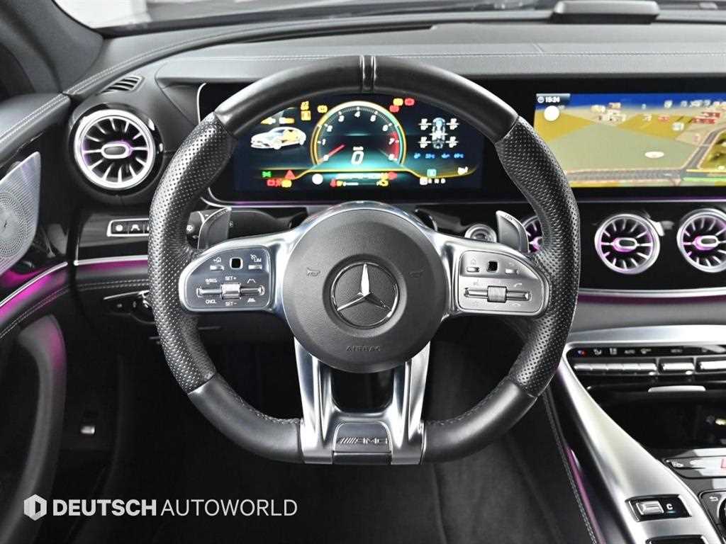 Mercedes Benz AMG GT - Vista 12