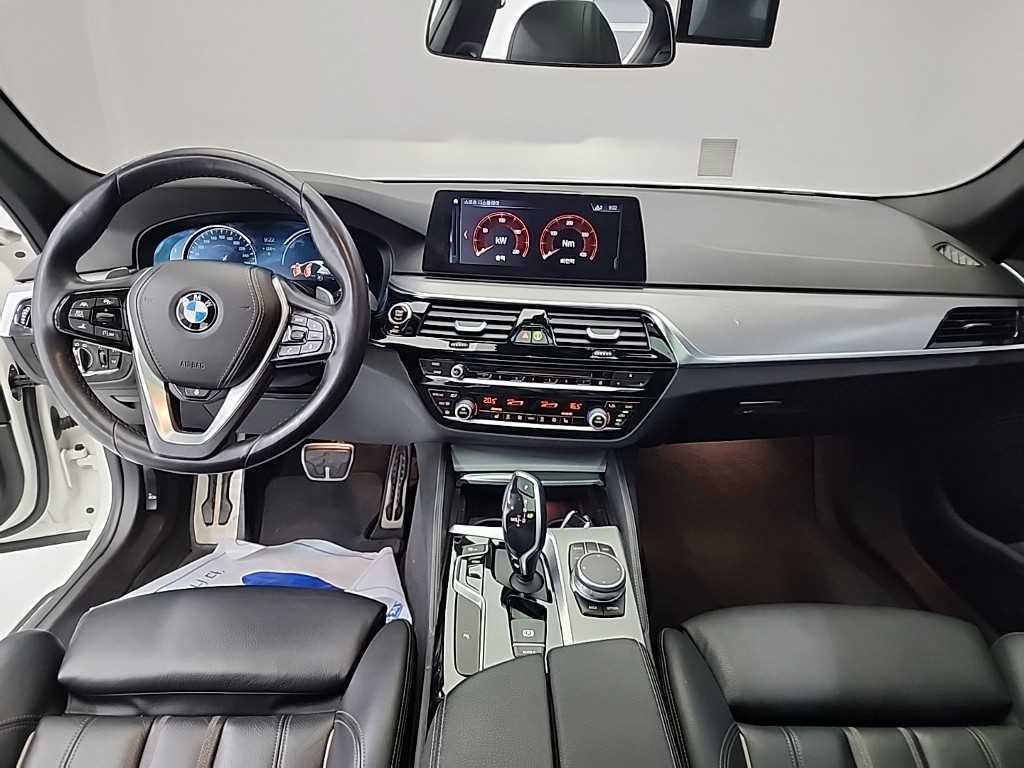 BMW 5 Series - Vista 7