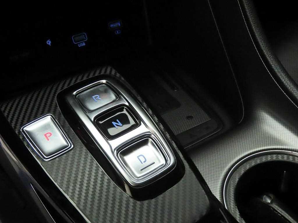 HYUNDAI Sonata - Vista 11