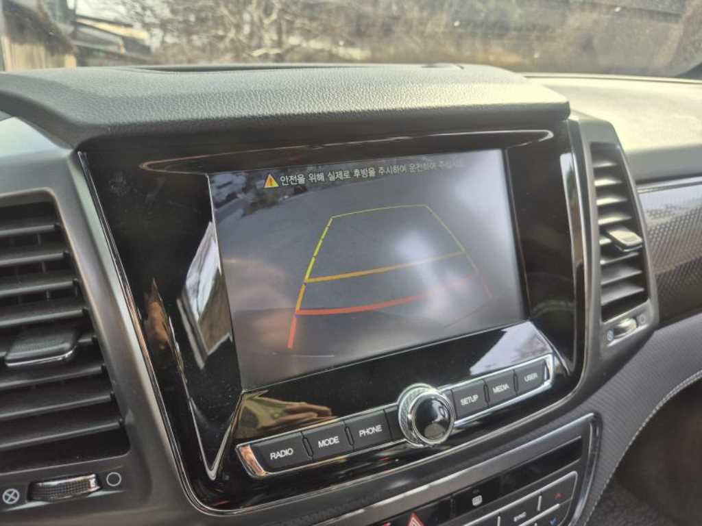 Ssangyong Rexton - Vista 4