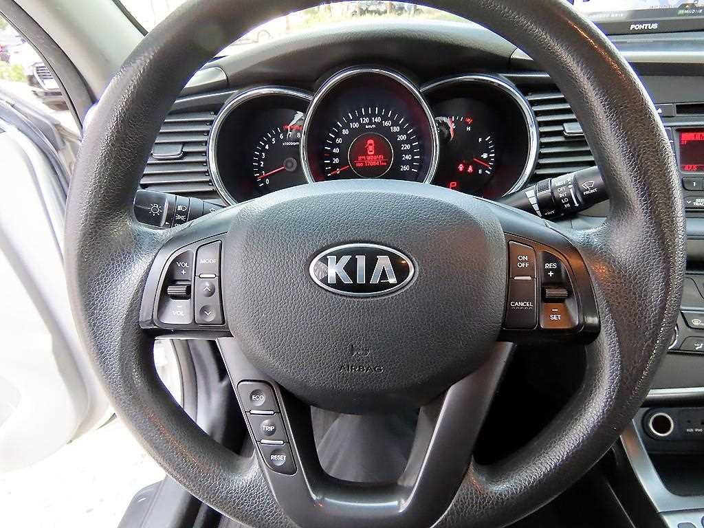 KIA K5 - Vista 8