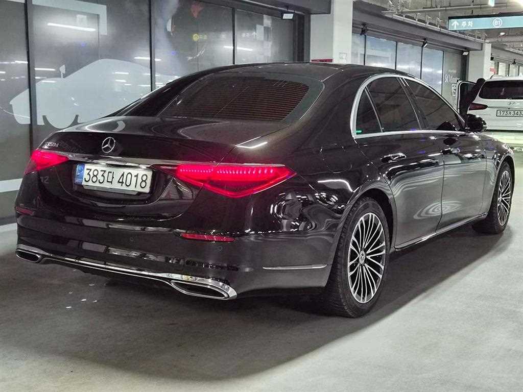 Mercedes Benz S Class - Vista 4