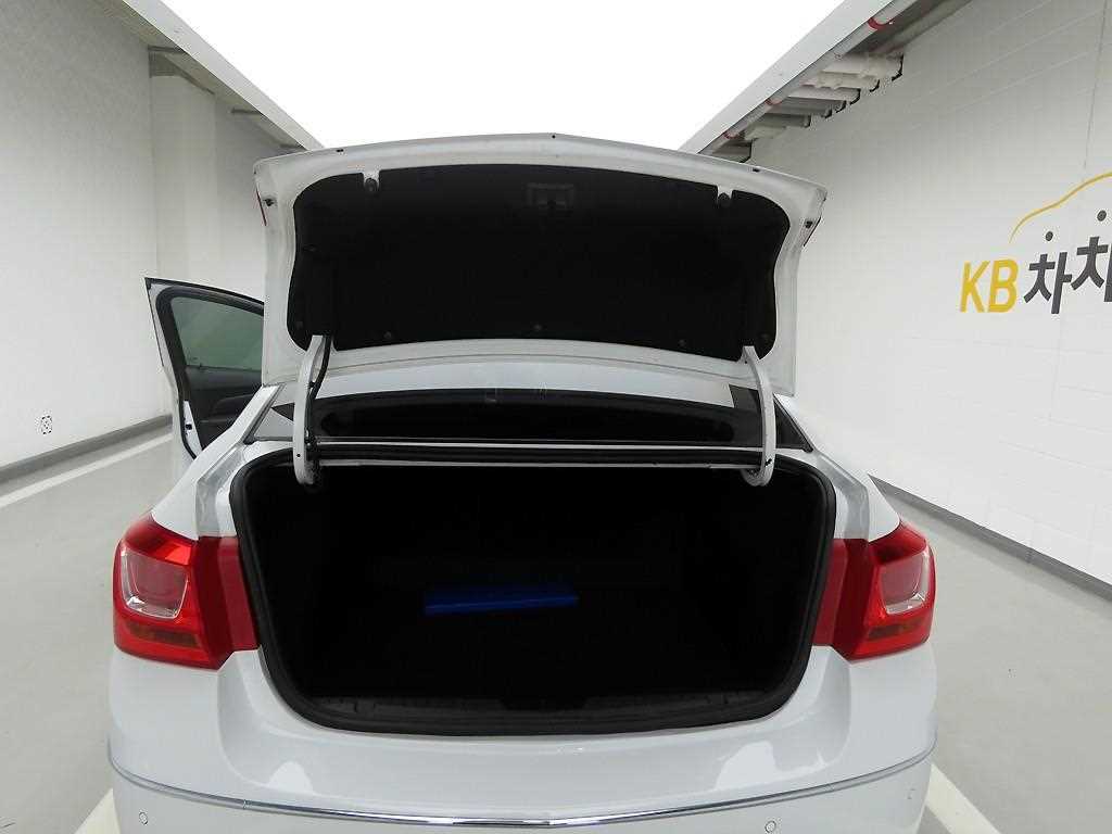 Chevrolet Cruise - Vista 5