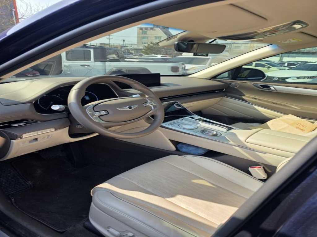 Genesis GV80 - Vista 7