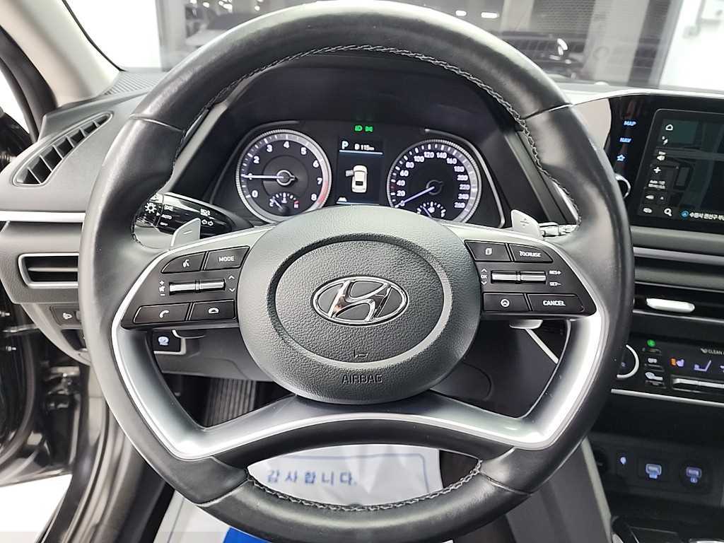 HYUNDAI Sonata - Vista 9