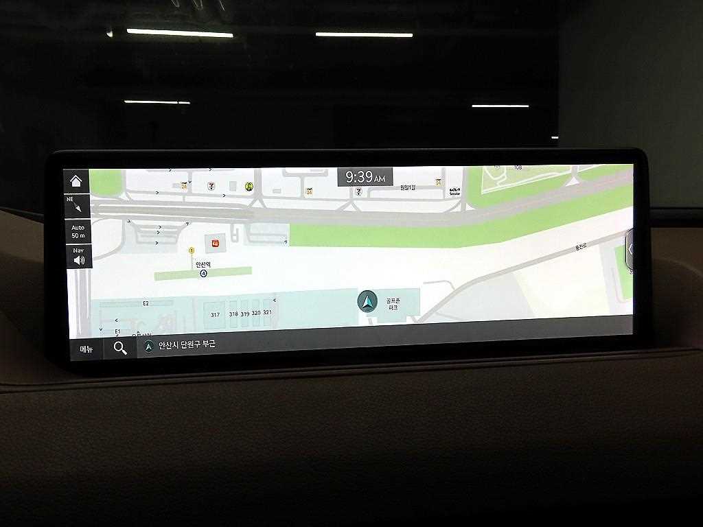 Genesis G80 - Vista 9