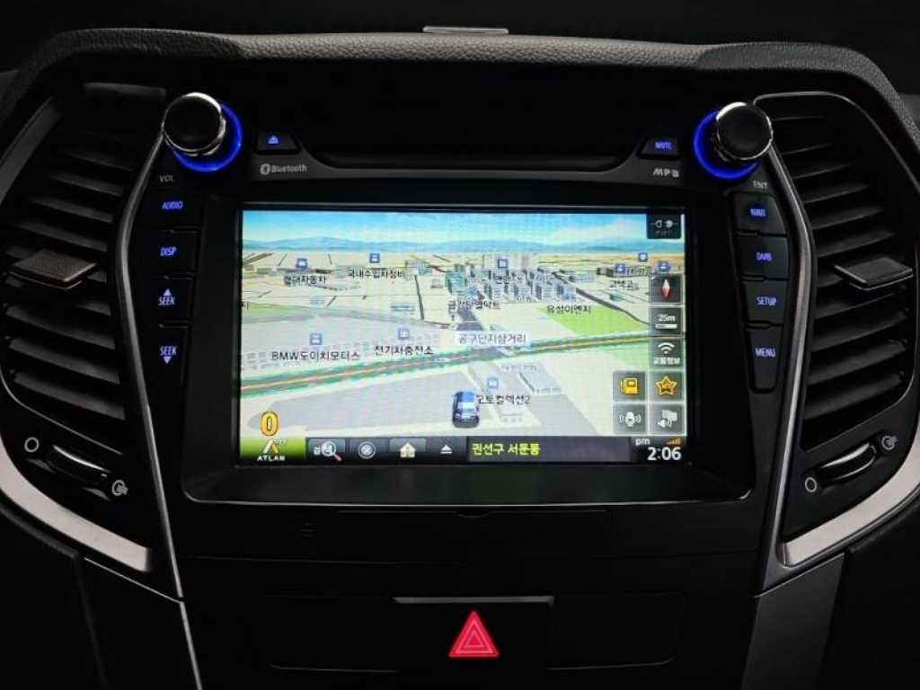 HYUNDAI Santa Fe - Vista 9