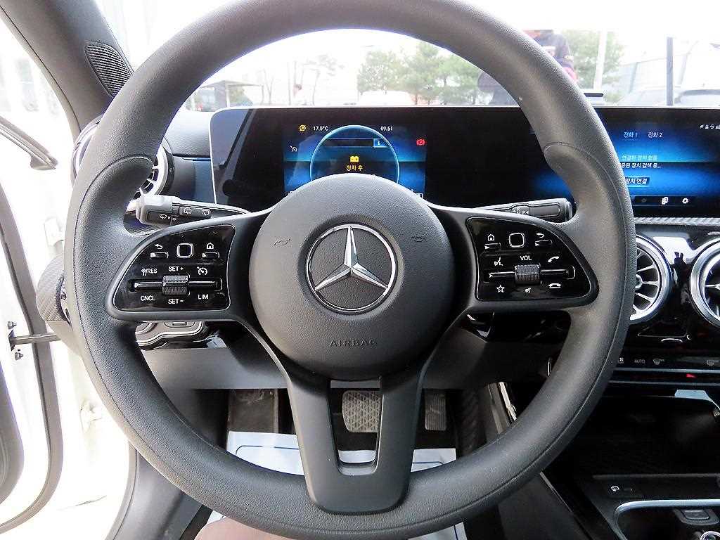 Mercedes Benz A Class - Vista 8