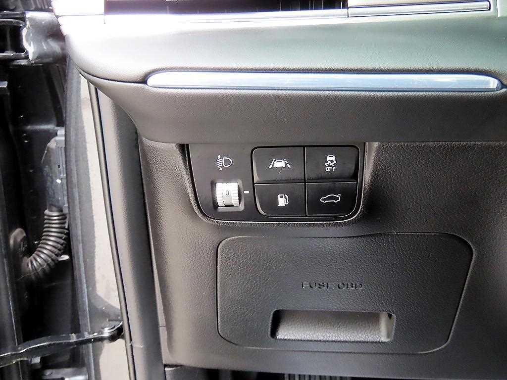 HYUNDAI Grandeur - Vista 12