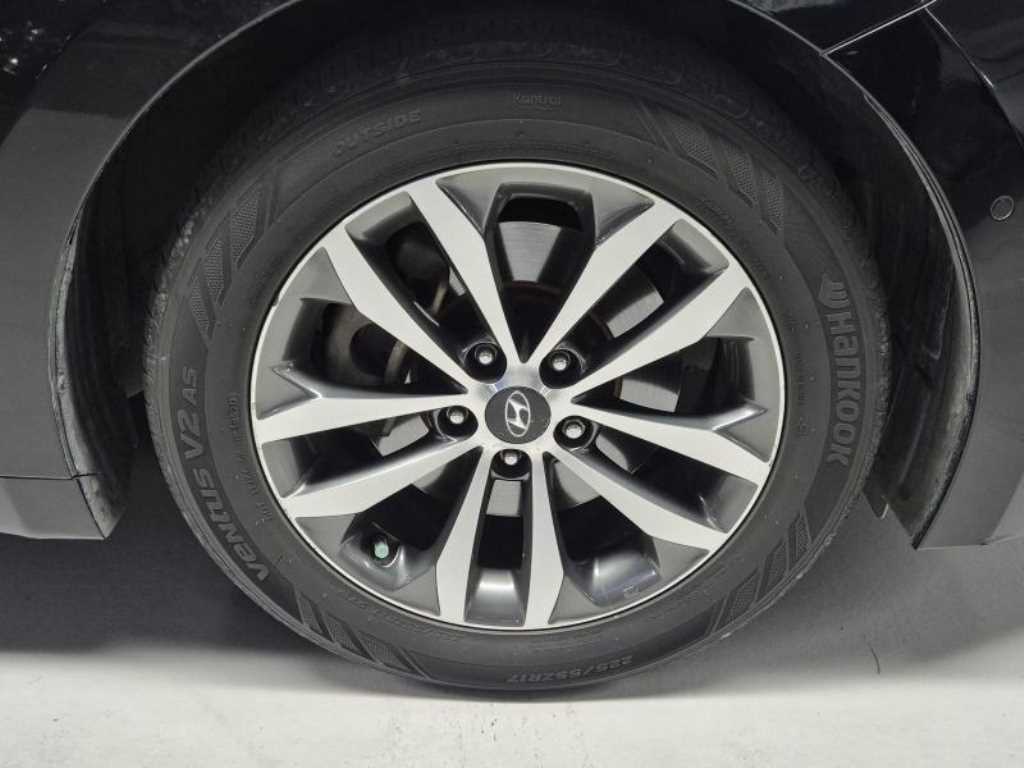 HYUNDAI Grandeur - Vista 9