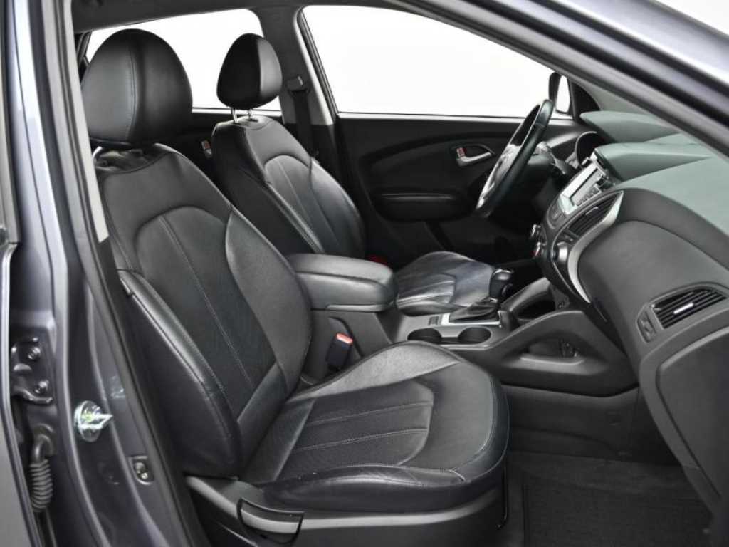 HYUNDAI Tucson - Vista 10