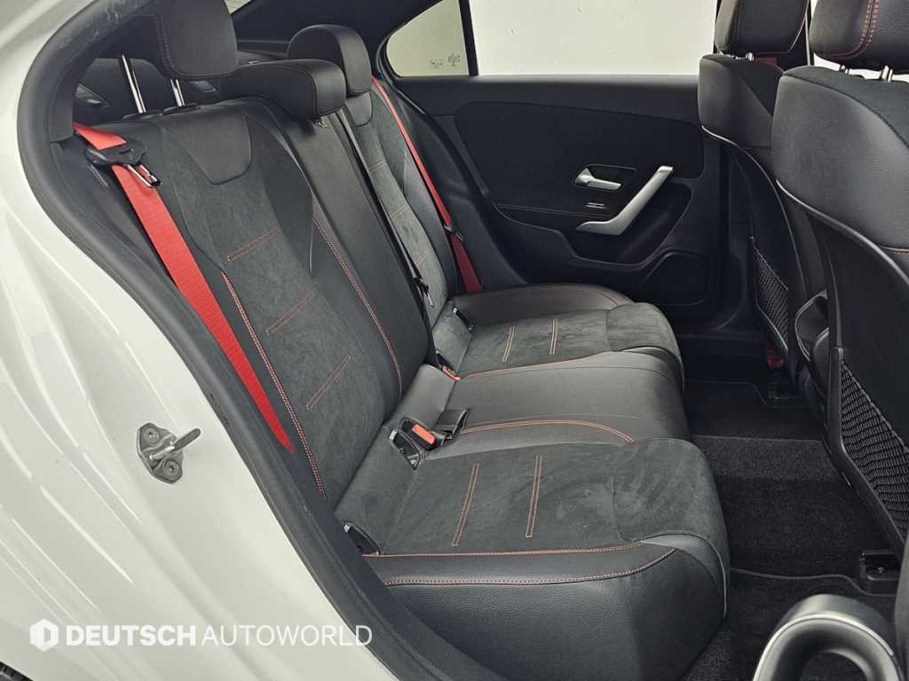 Mercedes Benz A Class - Vista 12