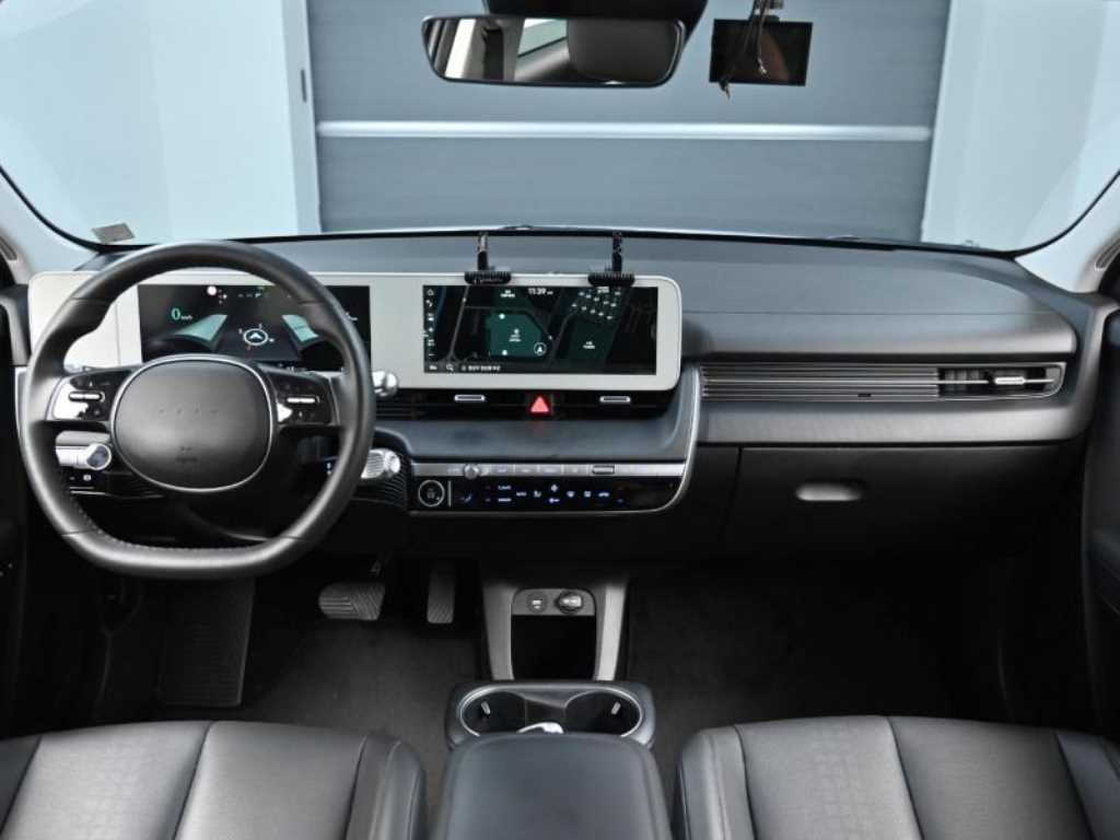 HYUNDAI Ioniq 5 - Vista 7