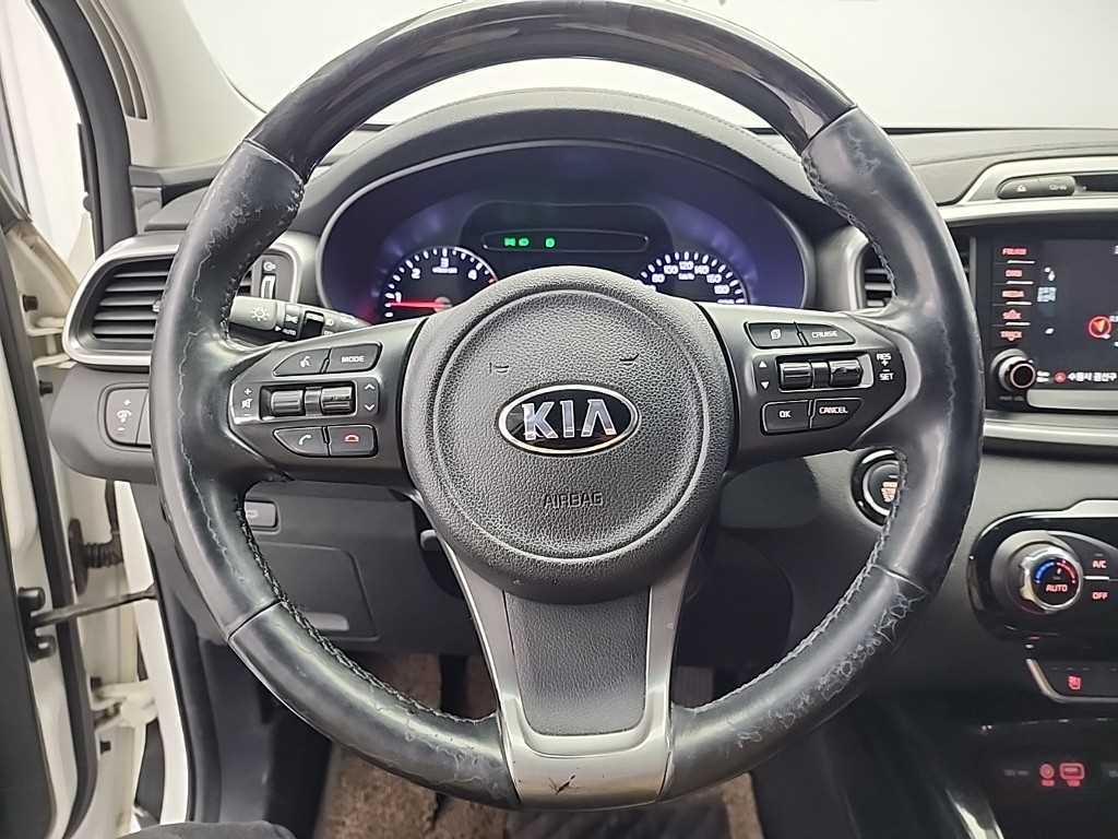 KIA Sorento - Vista 9