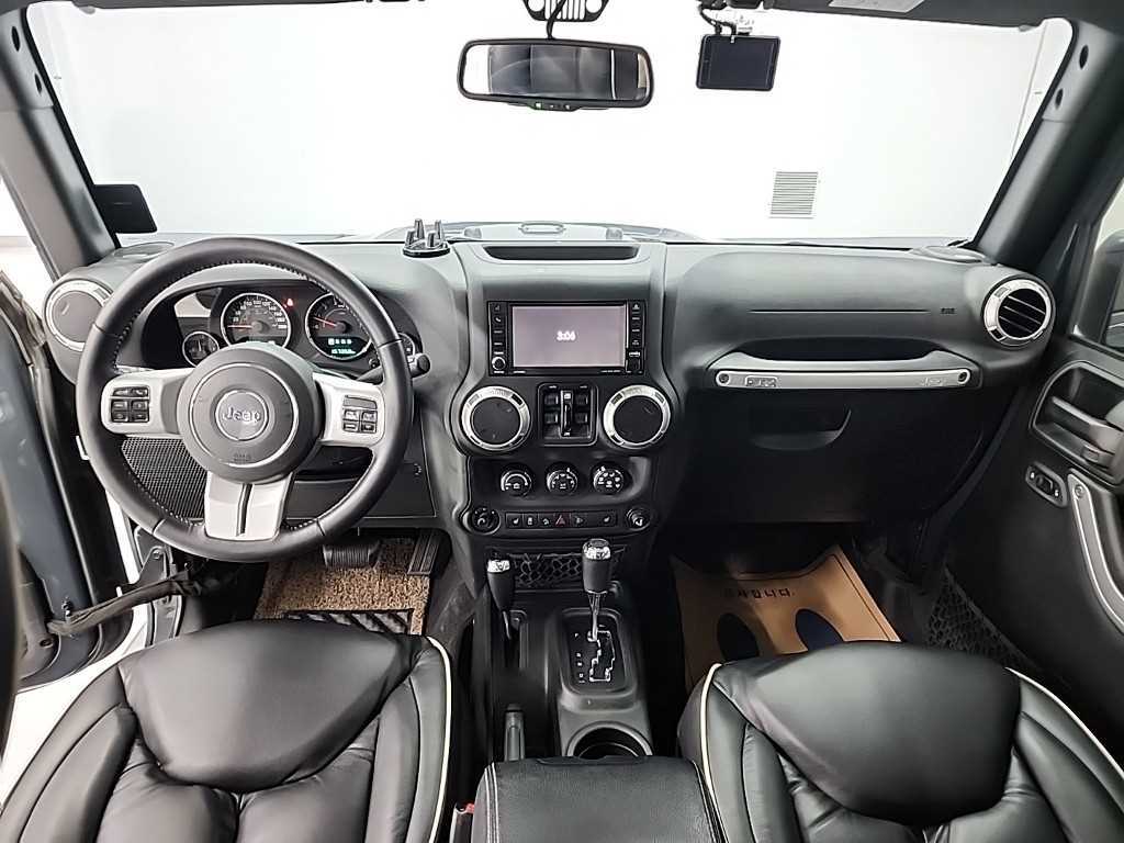 Jeep Wrangler - Vista 7