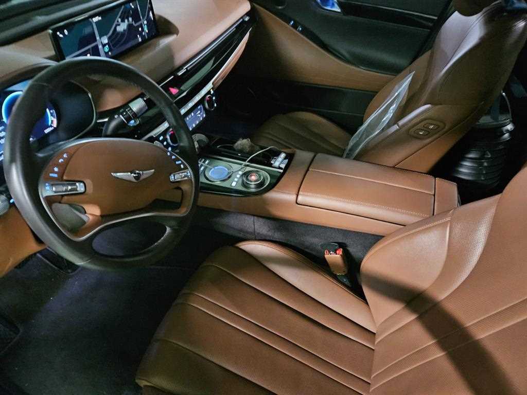 Genesis G80 - Vista 8