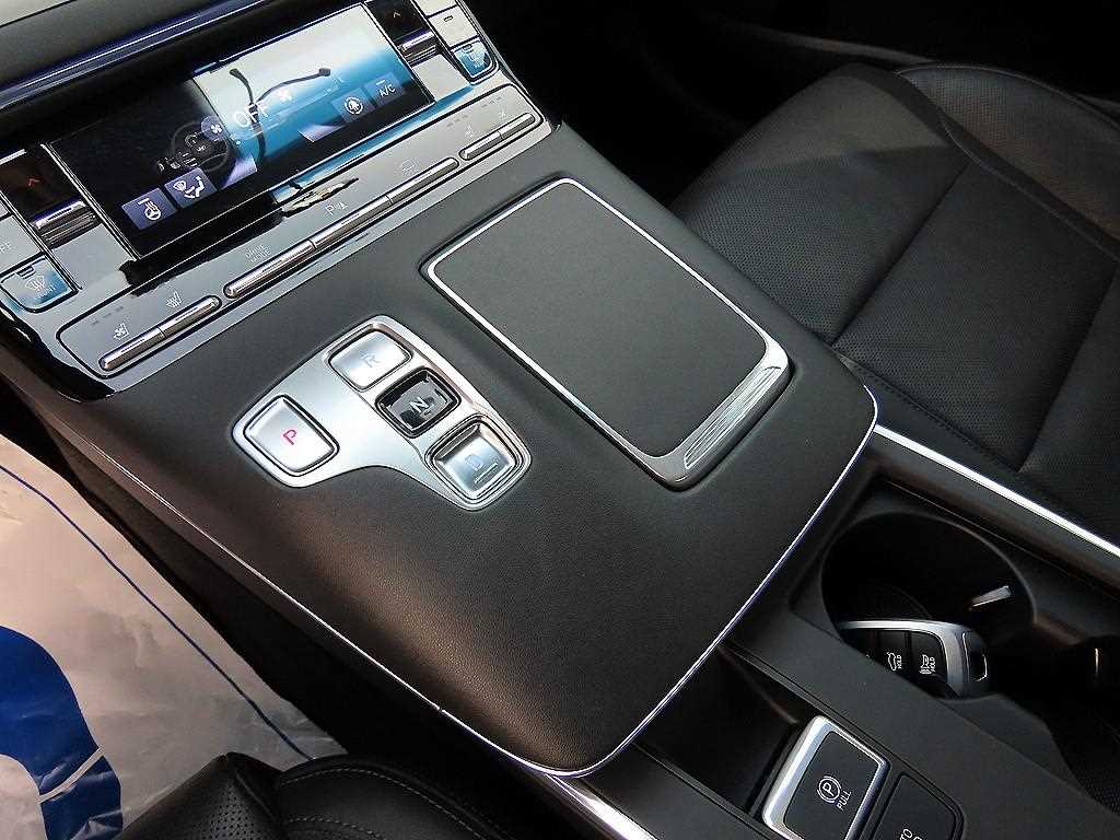 HYUNDAI Grandeur - Vista 10