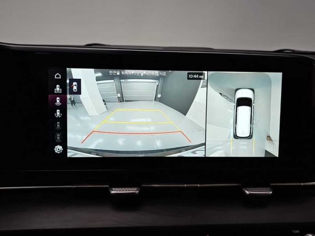 KIA Carnival - Vista 10