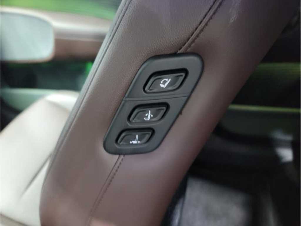 HYUNDAI Ioniq 6 - Vista 8