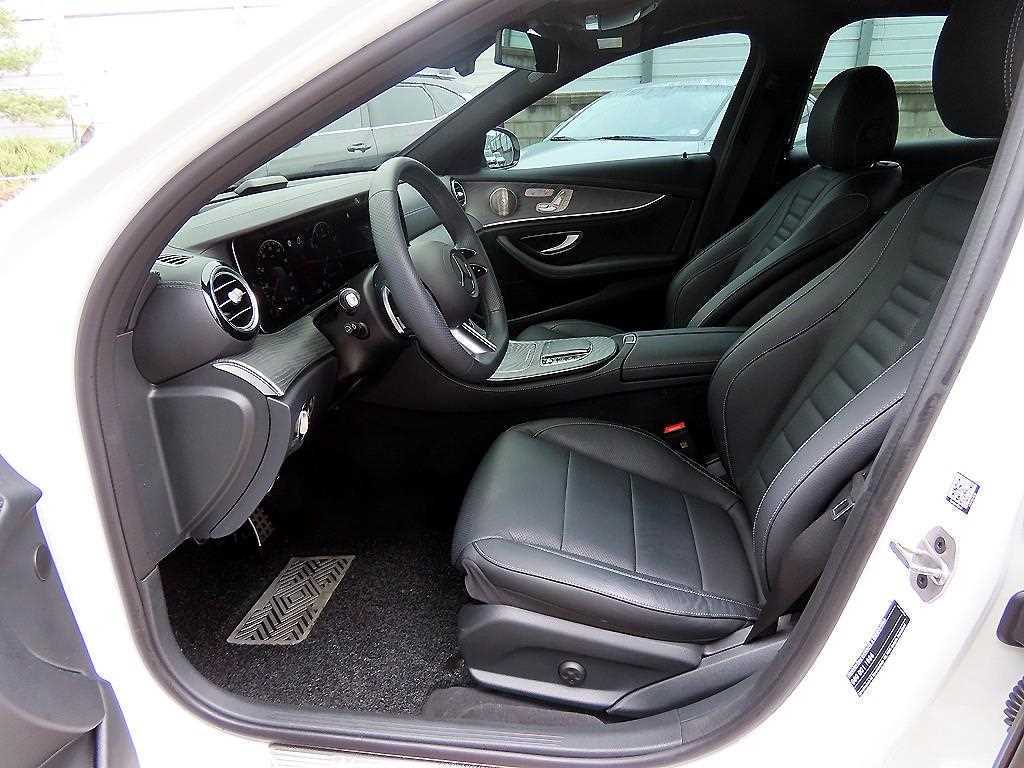 Mercedes Benz E class - Vista 5