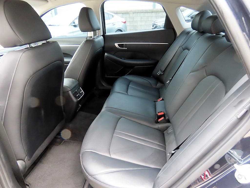 HYUNDAI Sonata - Vista 6