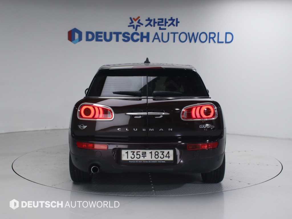 Mini Clubman - Vista 4
