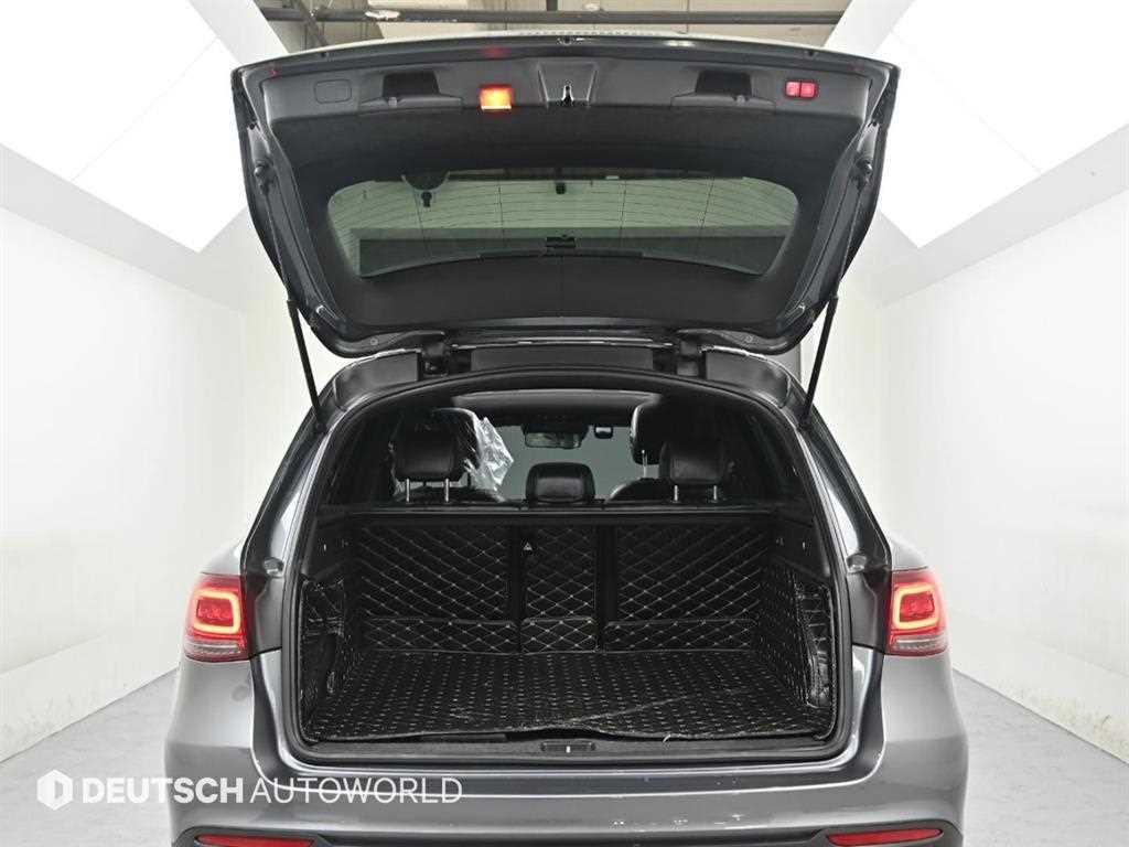 Mercedes Benz GLC Class 2020 Gris - Importación desde Corea - HF Imports Iquique - Foto 19