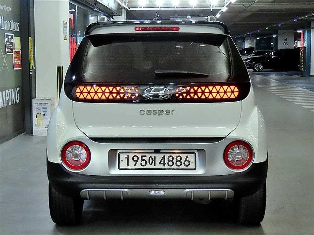 HYUNDAI Casper - Vista 5