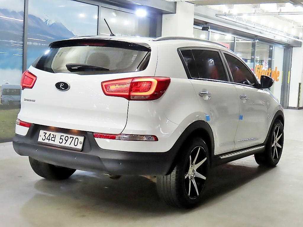 KIA Sportage - Vista 4