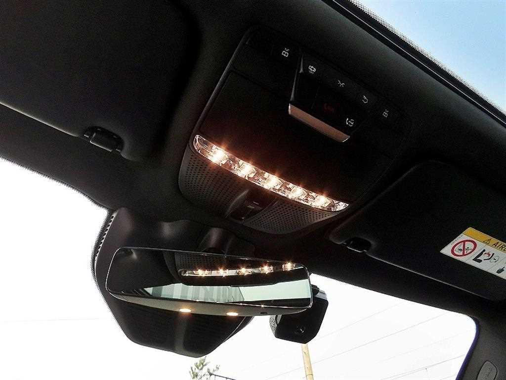 Mercedes Benz GLC Class 2021 Blanco - Importación desde Corea - HF Imports Iquique - Foto 14