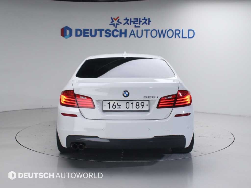 BMW 5 Series - Vista 4