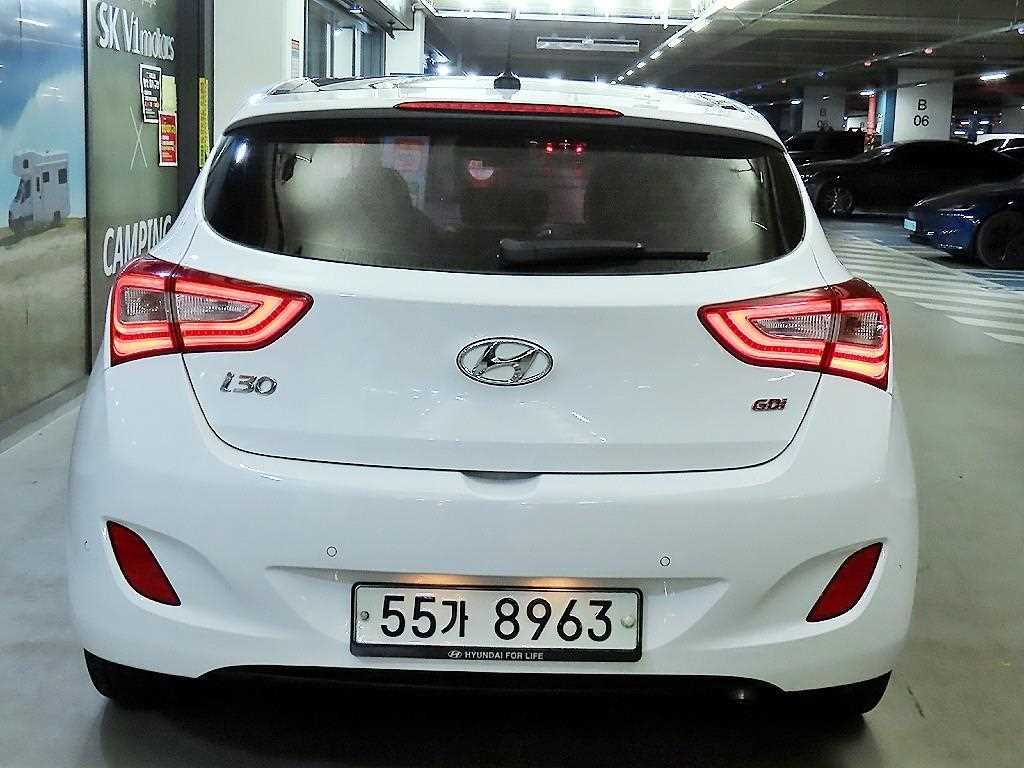 HYUNDAI i30 - Vista 5