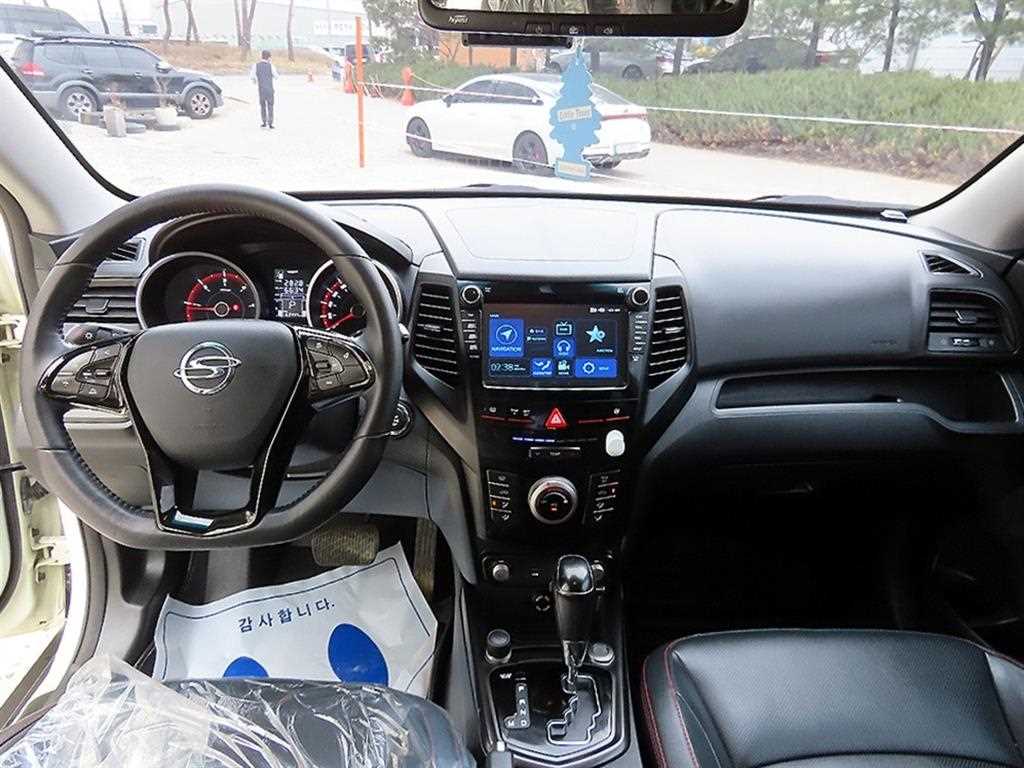 Ssangyong Tivoli - Vista 7