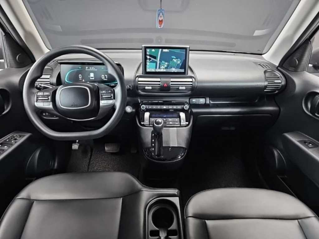 HYUNDAI Casper - Vista 5