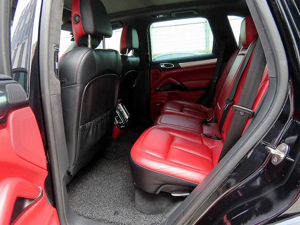 Porsche Cayenne - Vista 6