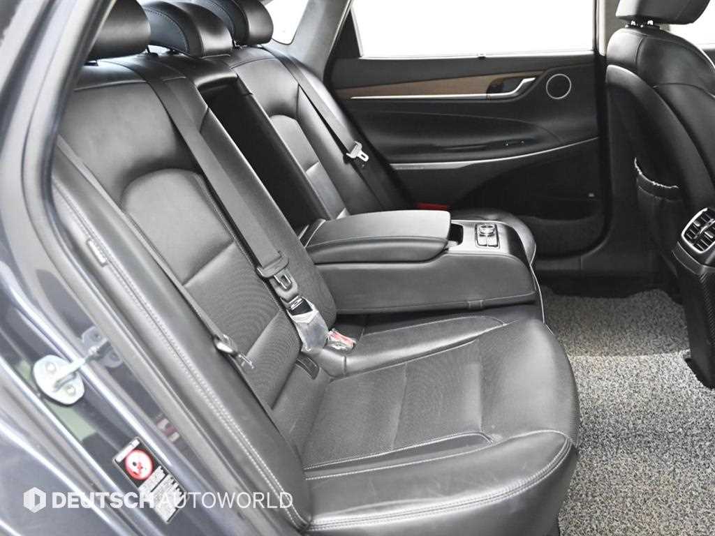 HYUNDAI Grandeur - Vista 12