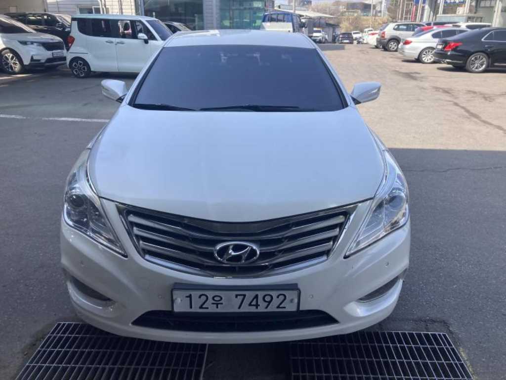 HYUNDAI Grandeur 2012 Blanco - Importación desde Corea - HF Imports Iquique - Foto 1