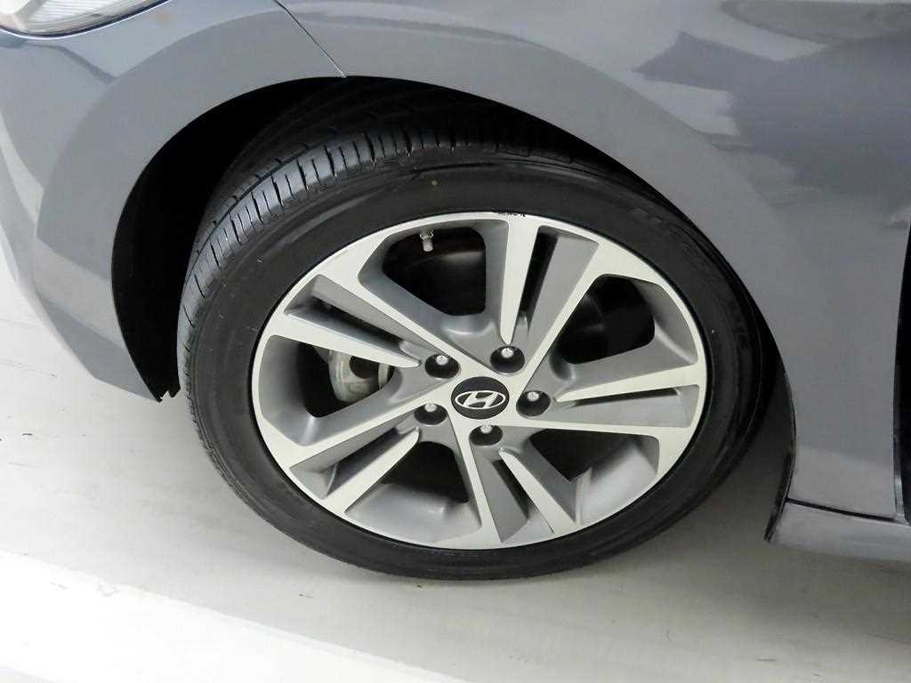 HYUNDAI Avante 2018 Gris - Importación desde Corea - HF Imports Iquique - Foto 19