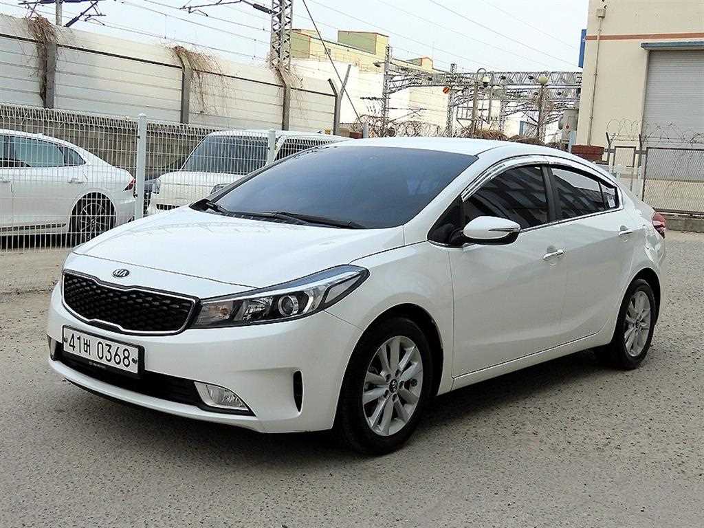 KIA K3 - Vista 2