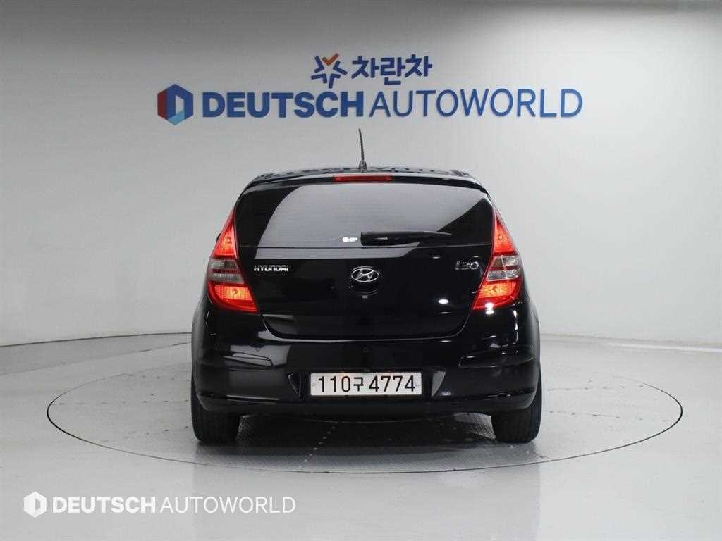 HYUNDAI i30 - Vista 4