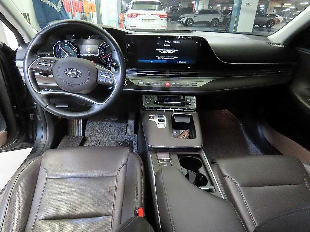 HYUNDAI Grandeur - Vista 10