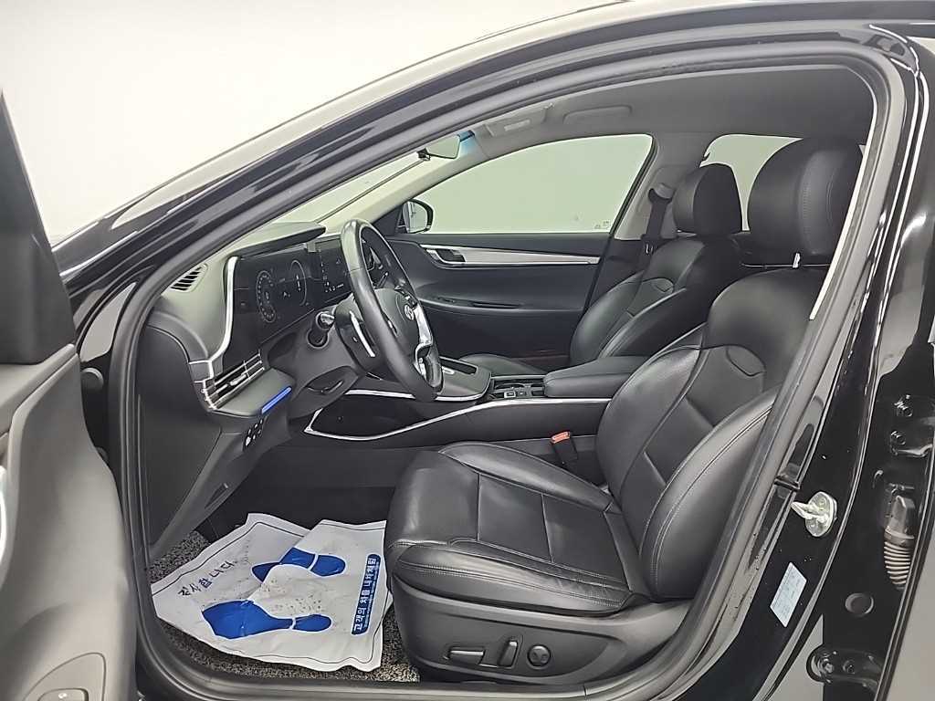 HYUNDAI Grandeur - Vista 11